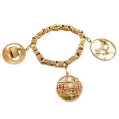 Iconic VAN CLEEF & ARPELS Charm Bracelet