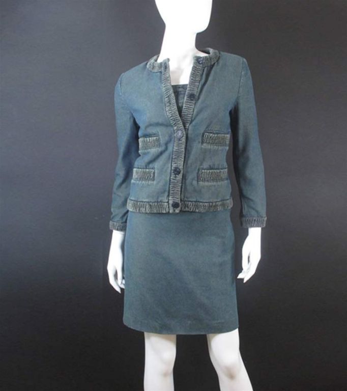 CHANEL Prewashed Blue Denim Skirt Suit  & Bustier Size 36 For Sale 5
