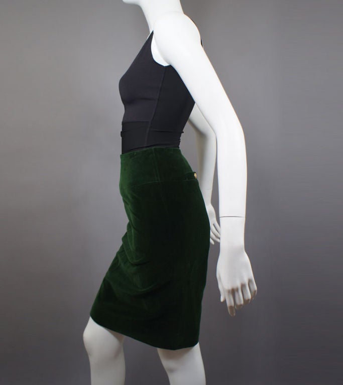 CHANEL Vintage Pink Green Tweed Wool Boucle & Velvet Skirt Suit For Sale 2