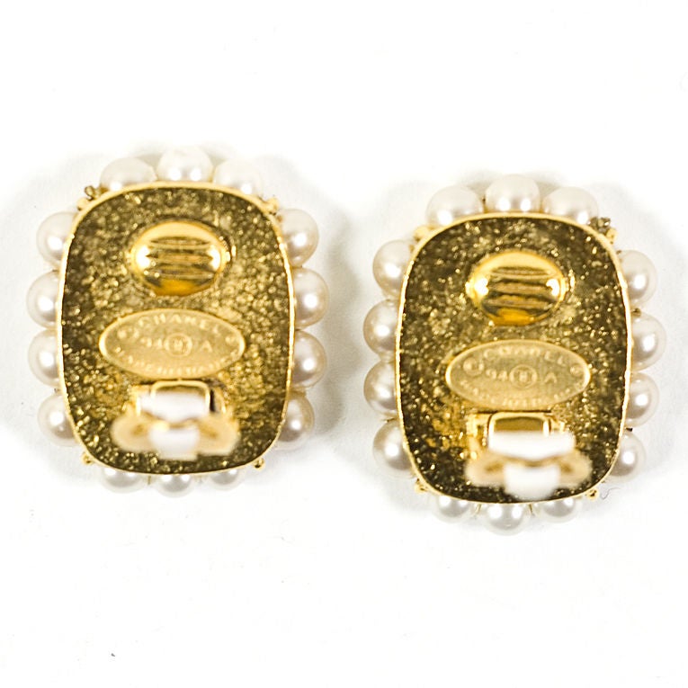 CHANEL 94A Sapphire Gripoix & Faux Pearl Gold-Tone CC Earrings 2
