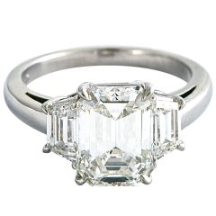 Beautiful Emerald Cut Diamond Ring