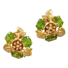 Peridot Diamond Gold Vine Leaf Cluster Earring