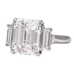 Asher Cut Diamond Trapezoid Cut Diamond Shoulders Ring