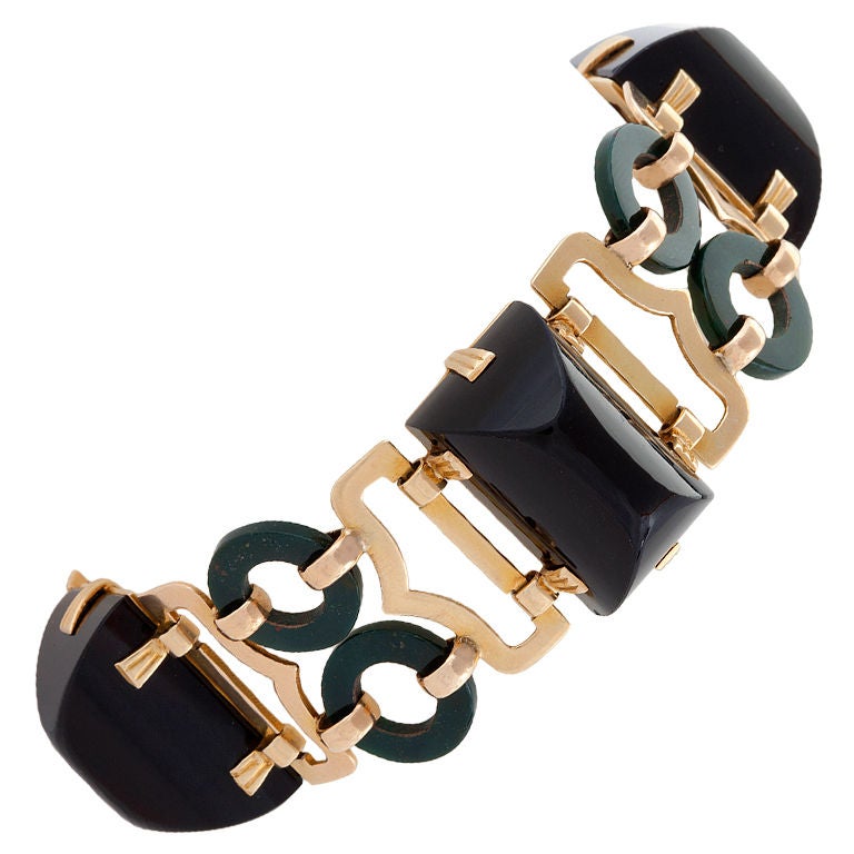 Mid-20th Century Onyx Bloodstone and Gold Link Bracelet In Excellent Condition In New York, NY