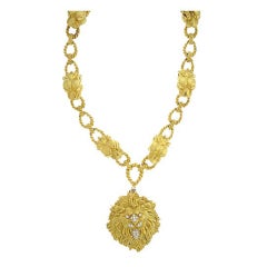 DAVID WEBB Diamond and Gold Lion Medallion Necklace
