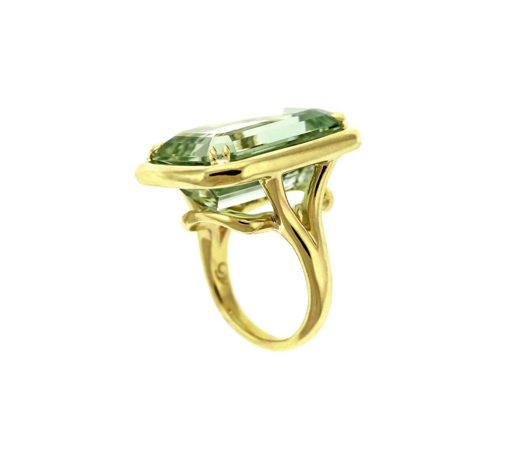 Contemporary Exceptional Green Beryl Cocktail Ring