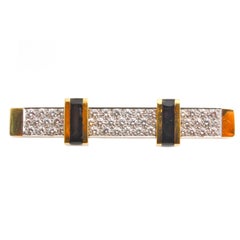 DAVID WEBB Bar Pin with Diamonds in 18kt Gold