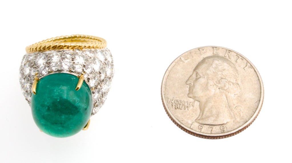 Women's VAN CLEEF & ARPELS Emerald Cabochon and Diamond Ring For Sale