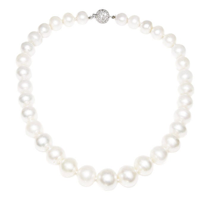 Women's CARTIER  Cultured Pearl Necklace 11mm to 15 mm