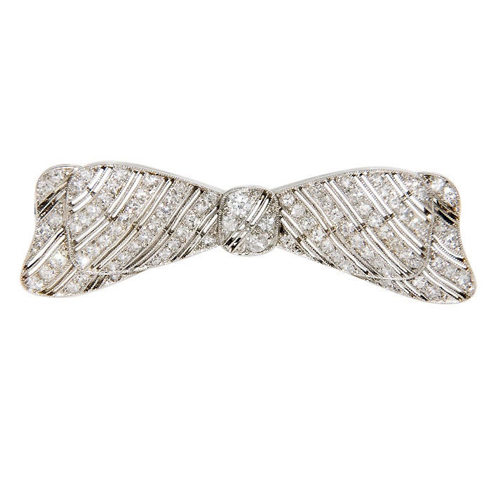 DREICER Edwardian  Diamond Platinum Bow Brooch
