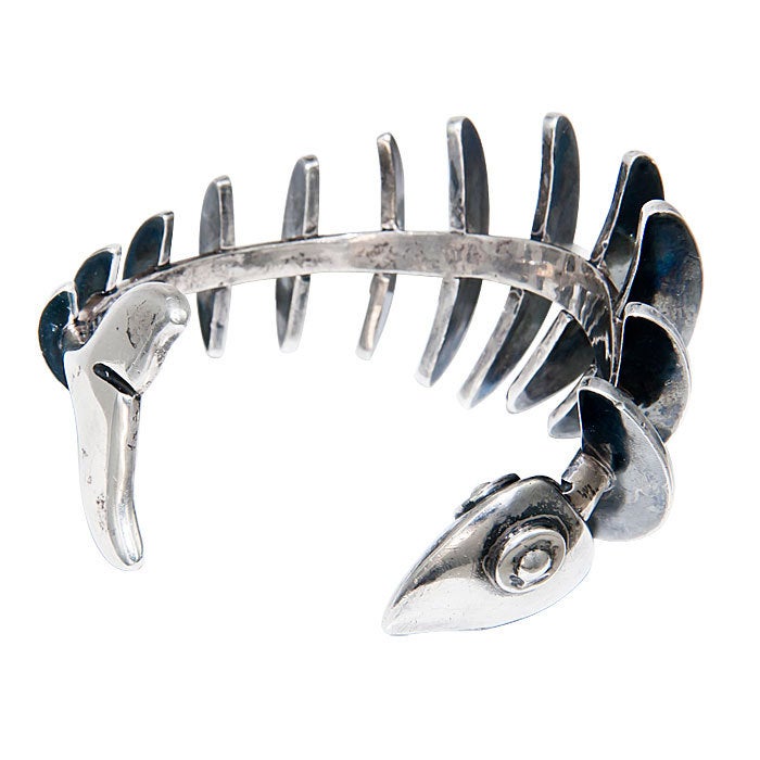 Very Cool, Sterling silver 1950s Fish Spine Bracelet by Antonio, one of the premeir silver artisans of the Vintage Taxco Era.