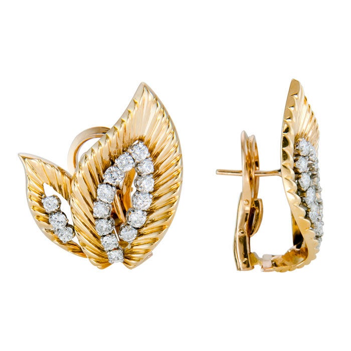 VAN CLEEF & ARPELS Ear Clips