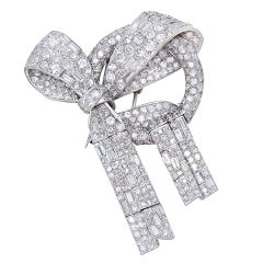 1930s Platinum & Diamond Ribbon brooch