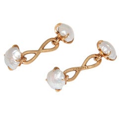 TIFFANY 
COMPANY Gold 
Pearl Cufflinks