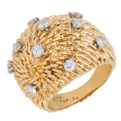 Van Cleef & Arpels Textured Diamond Ring
