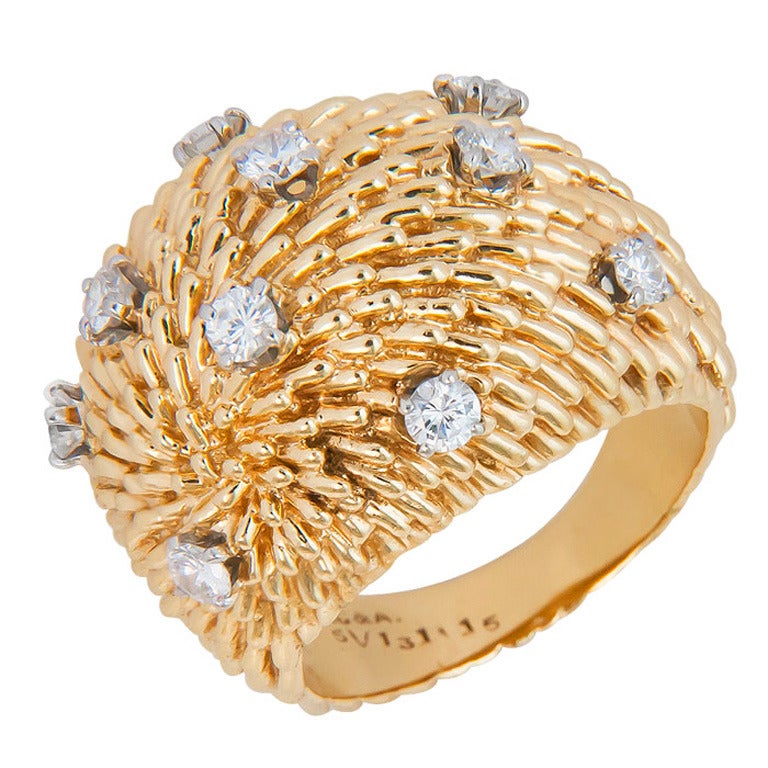 Van Cleef & Arpels Textured Diamond Ring