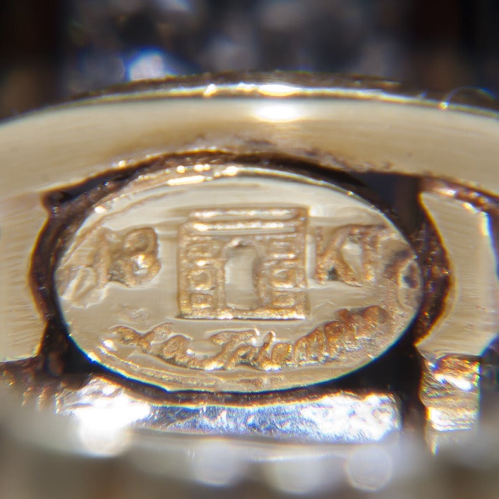 1960s La Triomphe Bold Diamond Gold Ring In Excellent Condition In Chicago, IL