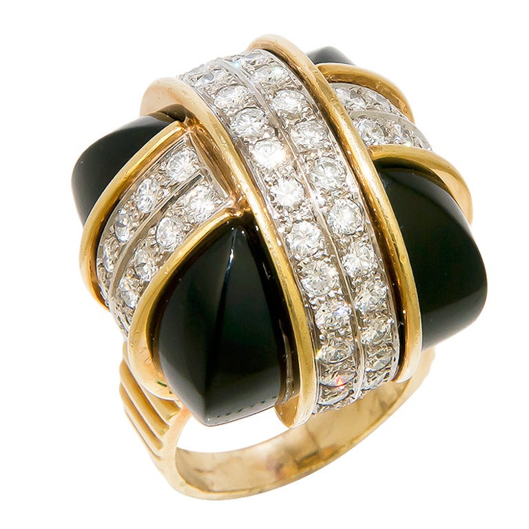 1960s La Triomphe Bold Diamond Gold Ring