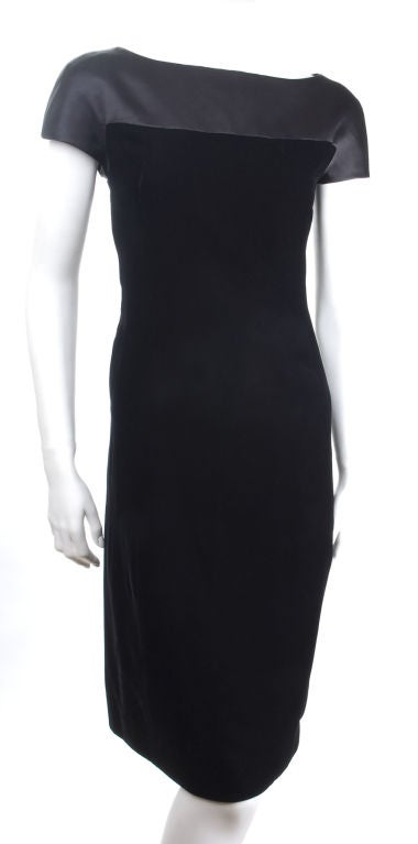 Women's Vintage 70' Christian Dior Velvet Dress with Bow on the Back For Sale