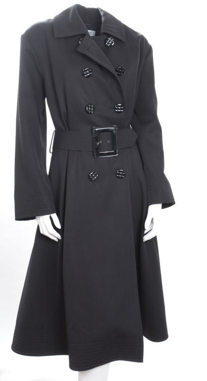Vintage 80's Yves Saint Laurent Coat In Black In Excellent Condition For Sale In Hamburg, Deutschland
