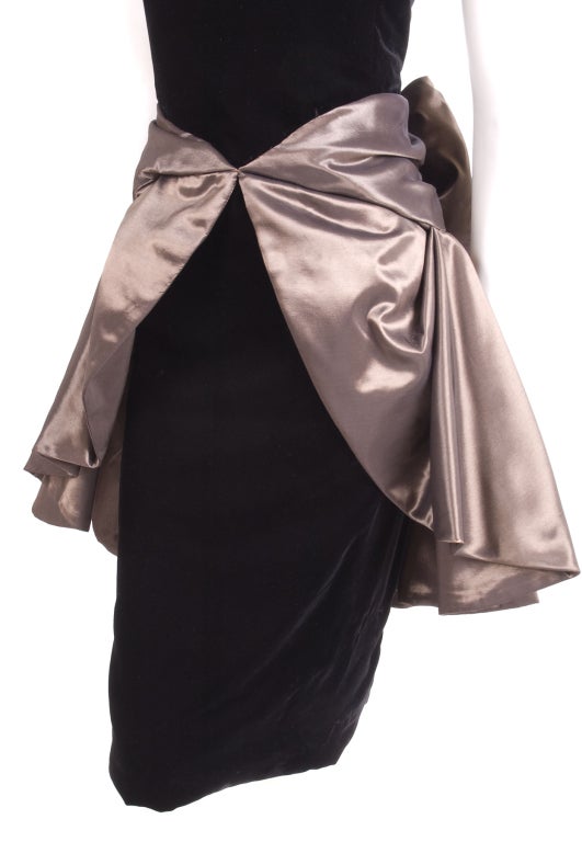 Vintage 80's Jacqueline de Ribes  Black Velvet Cocktail Dress with Bronze Silk  For Sale 3