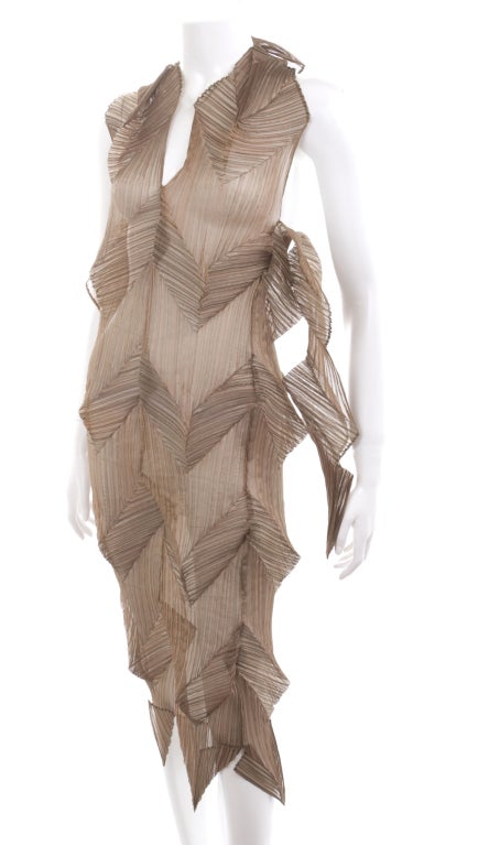 Women's 90's Issey Miyake Sculptural Pleated Dress