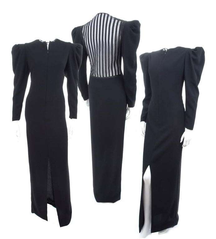 80's James Galanos Evening Dress with Lace Back.
Front zipper, slit and striped lace back.
In excellent condition.
Size 6 US
Masurements:
Length 60  - bust 34  - waist 28 inches

