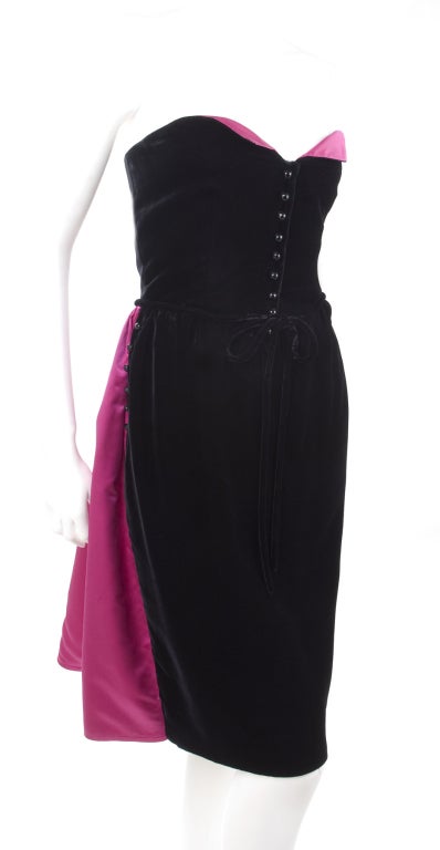 Vintage Valentino Boutique Black Velvet & Pink Satin Cocktail Dress In Excellent Condition For Sale In Hamburg, Deutschland