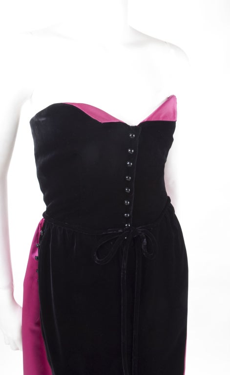 Women's Vintage Valentino Boutique Black Velvet & Pink Satin Cocktail Dress For Sale