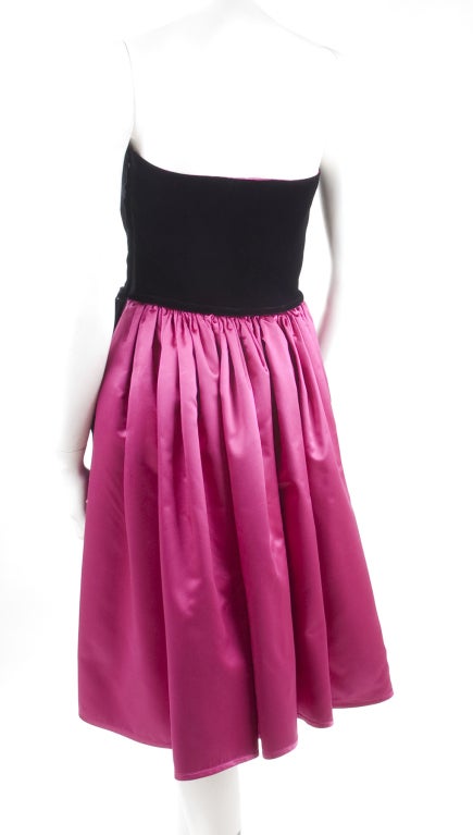 Vintage Valentino Boutique Black Velvet & Pink Satin Cocktail Dress For Sale 5