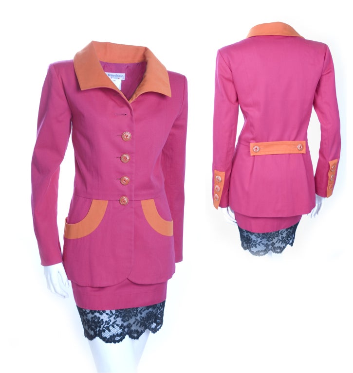 Vintage-Anzug von Yves Saint Laurent in Rosa und Orange, 1994, dokumentiert im Zustand „Gut“ im Angebot in Hamburg, Deutschland