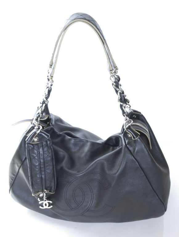 Chanel Black Leather Shoulder Bag 1