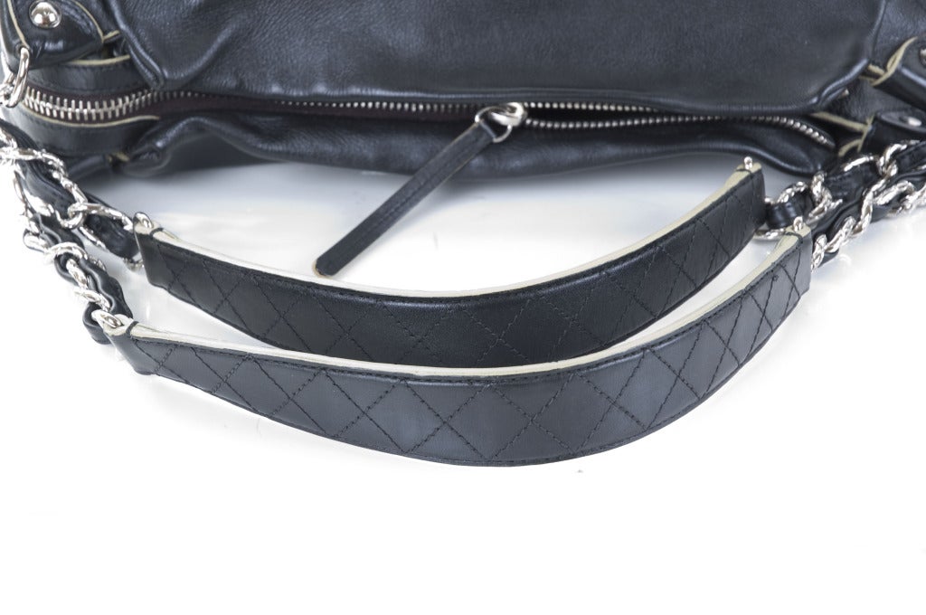 Chanel Black Leather Shoulder Bag 2