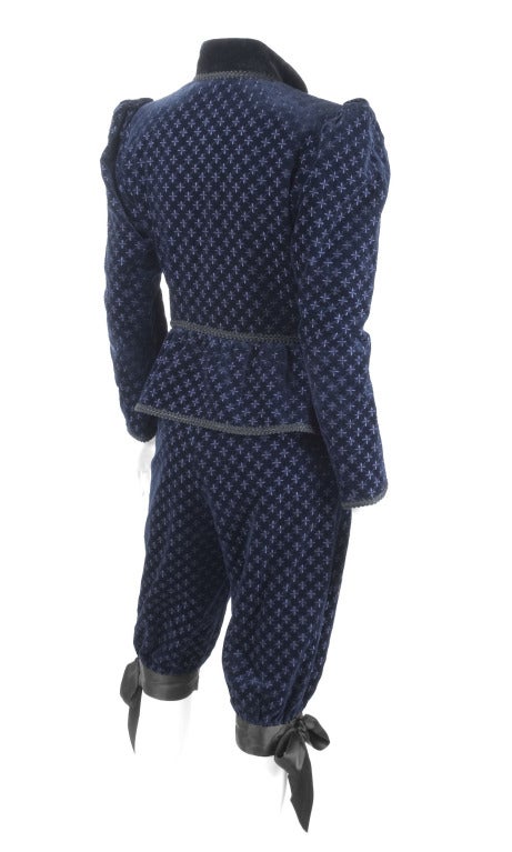 Women's Yves Saint Laurent Navy Velvet Knee Breeches Suit For Sale