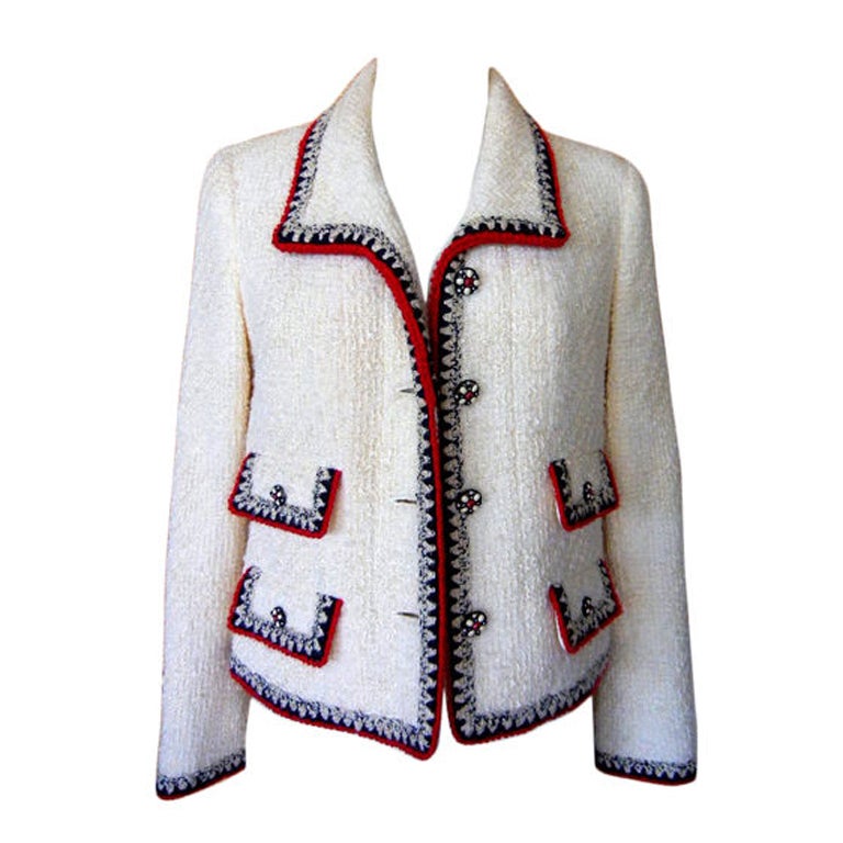 CHANEL IMPORTANT Jacket reintroduced design 2DIE4 Buttons 6 at 1stDibs