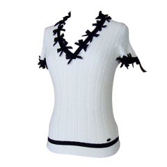 CHANEL 06P Knit Top Winter White Dark Navy Bows Charming 44 fits 8 12