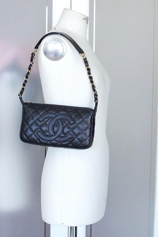 CHANEL bag quilted caviar leather shoulder bag gold hardware