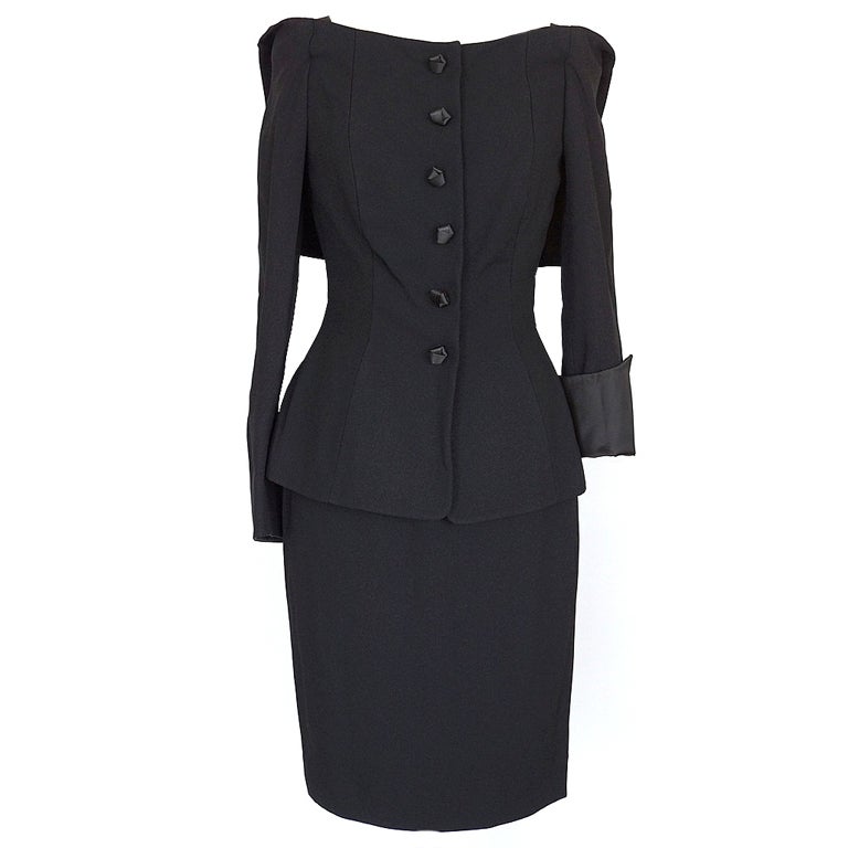 CHRISTIAN DIOR skirt suit unique rear detail 40/6 NEW at 1stdibs