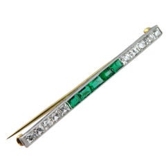 TIFFANY & CO. Platinum Emerald and Diamond Bar Pin