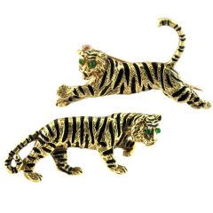 Vintage Pair of  Wonderful  Gold Enamel Tiger Pins
