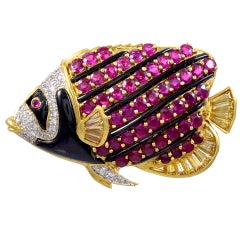 18k Angel Fish Pin