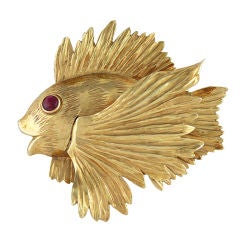Amusing  Large  Gold Angel Fish Brooch
