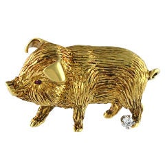 Adorable Gold Pig Brooch