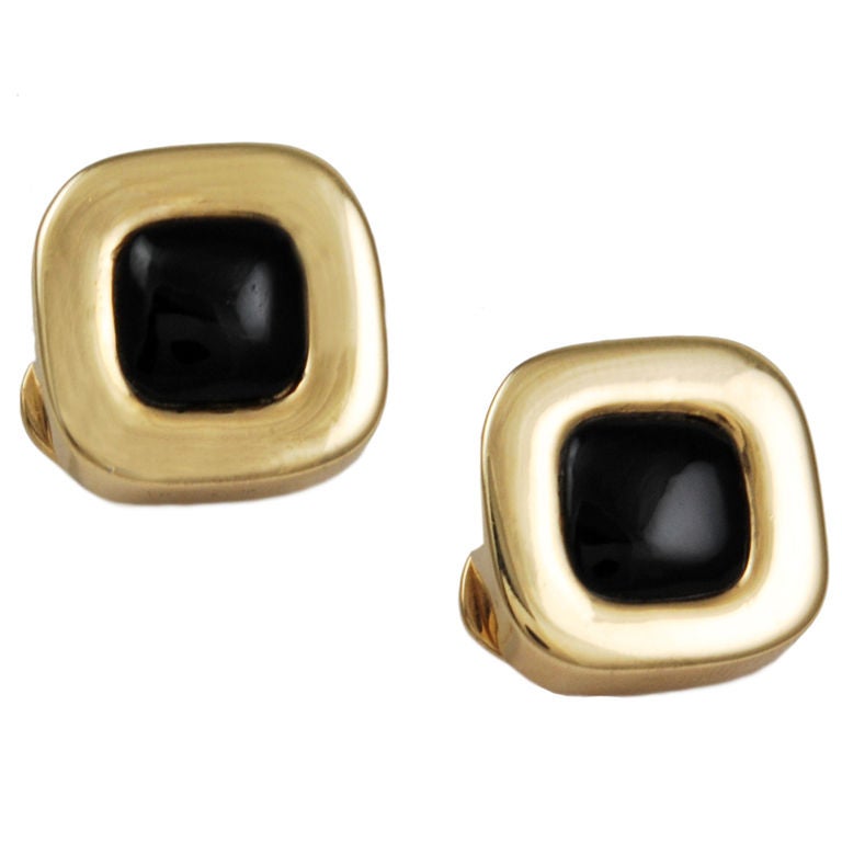 VAN CLEEF 
ARPELS Button Cover Cufflinks