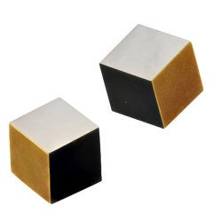 ANGELA CUMMINGS  Three Dimensional Cube Ear Clips