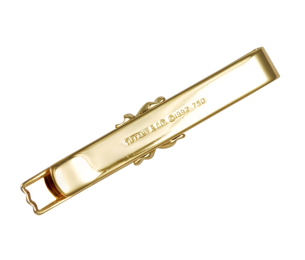 18K Gold TIFFANY&CO Signature Tie Bar.
No longer made