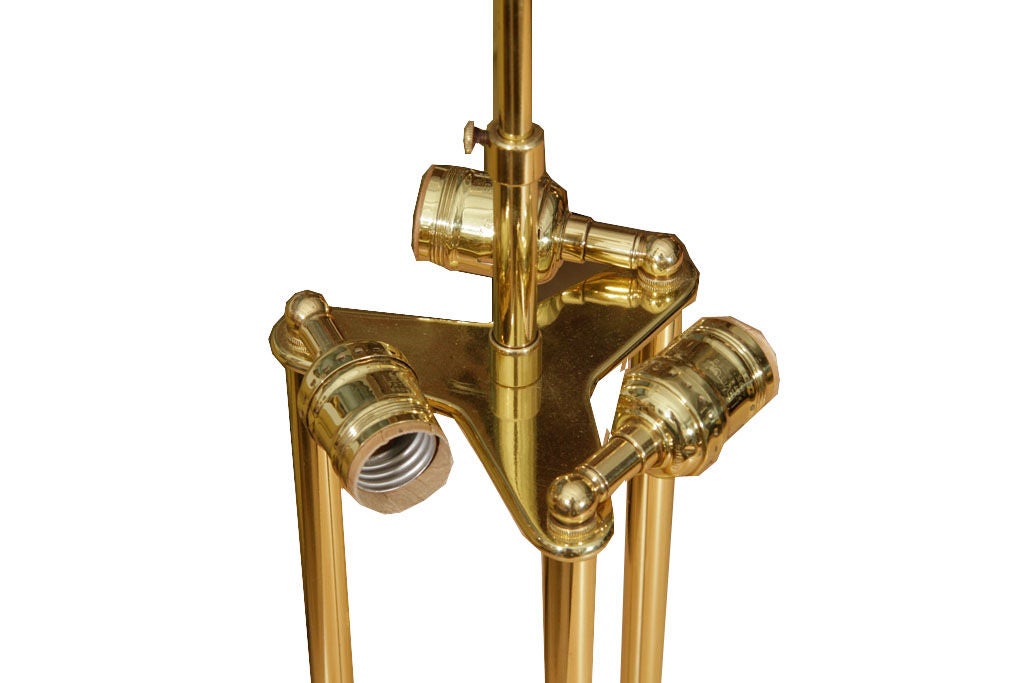 Brass Post Table Lamp In Good Condition For Sale In New York, NY