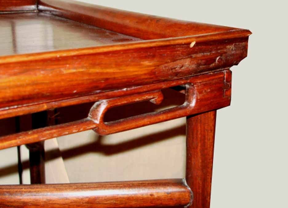 Qing Dynasty Chinese Huanghuali Two-Tier Occasional Table. 19th Century 3