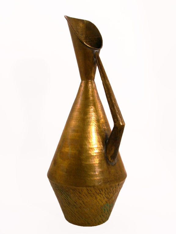ITALIAN MID CENTURY HAMMERED BRASS PITCHER by Egidio Casagrande 1