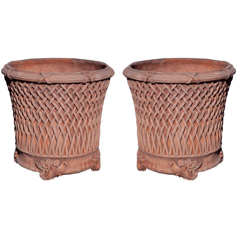 Round Terra Cotta Planters